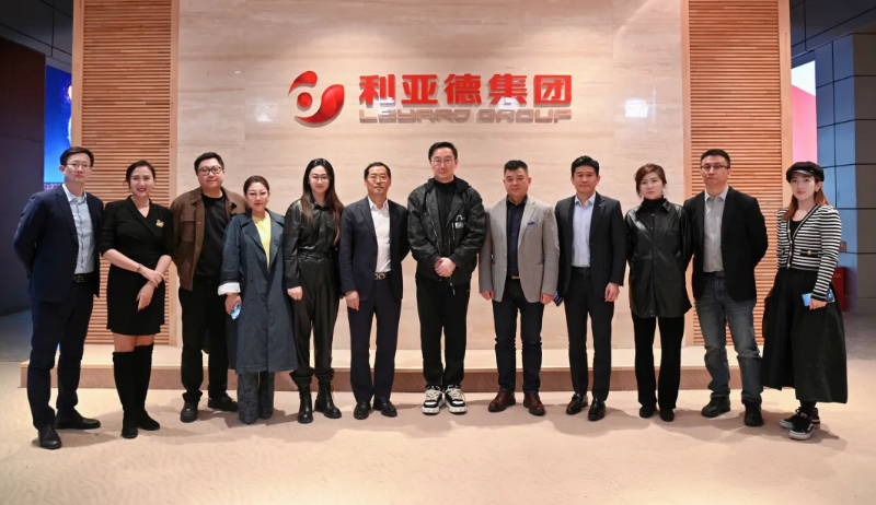 陆川导演到访J9.COM，解锁文化+科技融合新蹊径