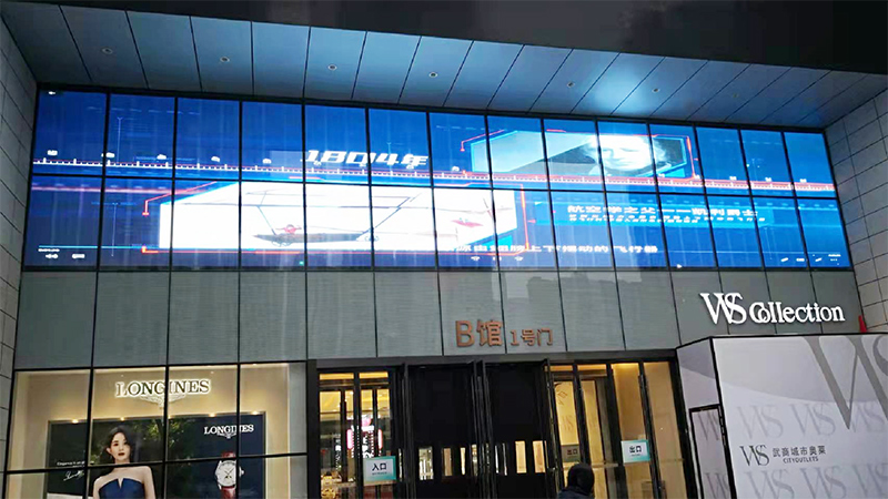 武汉武商多圆广场LED通明屏项目